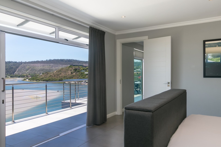 4 Bedroom Property for Sale in Kingfisher Creek Western Cape